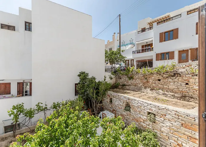 Amaranto Naxos Naxos City